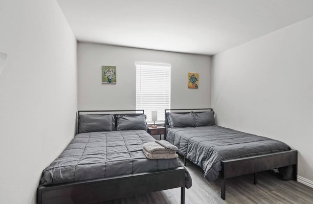 Brilliant 3-bedroom house with AC in Houston