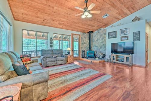 Bring a Pet Happy Jack Cabin with Fire Pit!