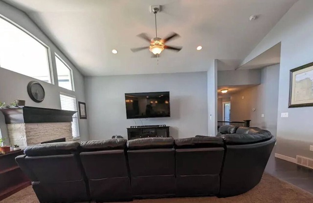 Bring the whole family! Plenty of beds, plenty of space, plenty of fun!