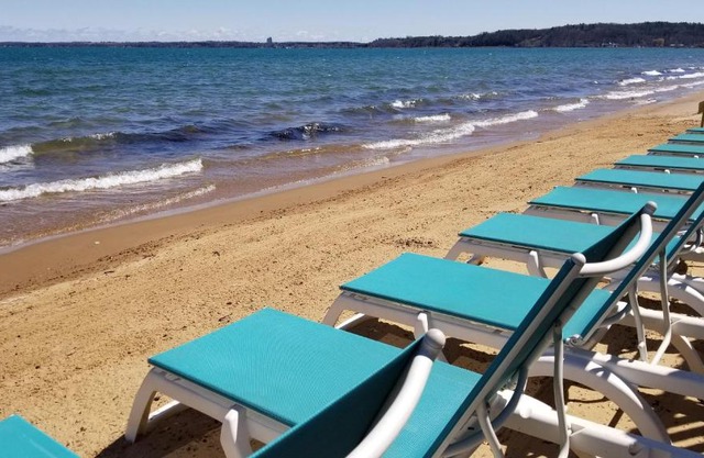 Brio Beach Inn