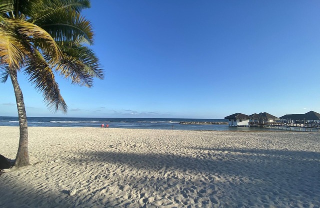 Brisa Marina☀️ Beach-Pools-Wifi-Gym- Games- Parking