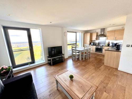 Britannia Ocean Park Apartments - Fast Wifi and Free Parking