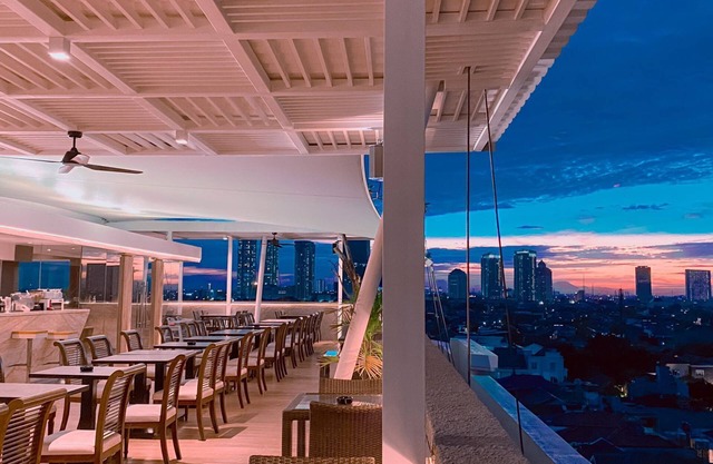 Brits Hotel Puri Indah