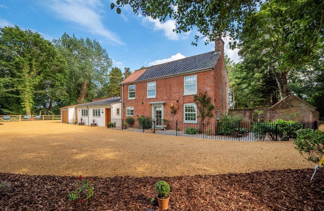 Broad House - Just renovated - High End Finish - Tranquil Setting