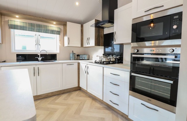Broadland Sands Lodge