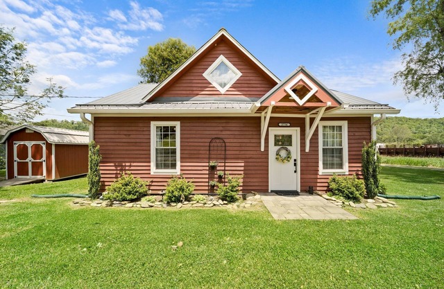 Broadstone Cottage- pet friendly, fire pit, Valle Crucis