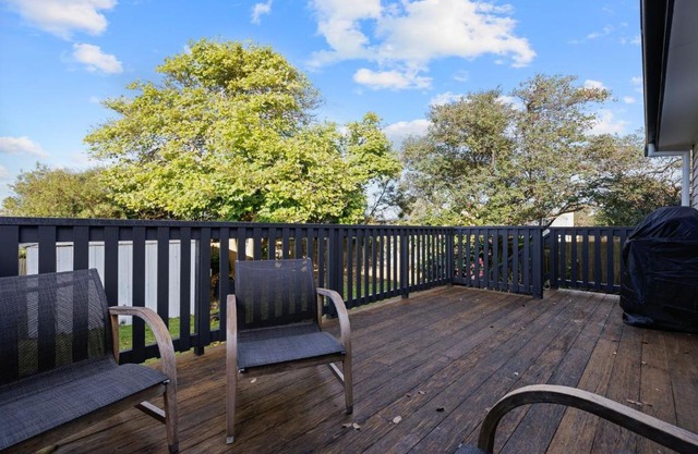 Broadwater Coastal Cottage