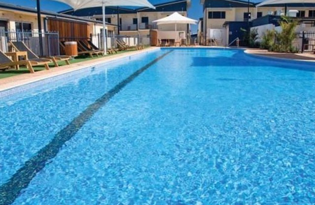 Broadwater Mariner Resort