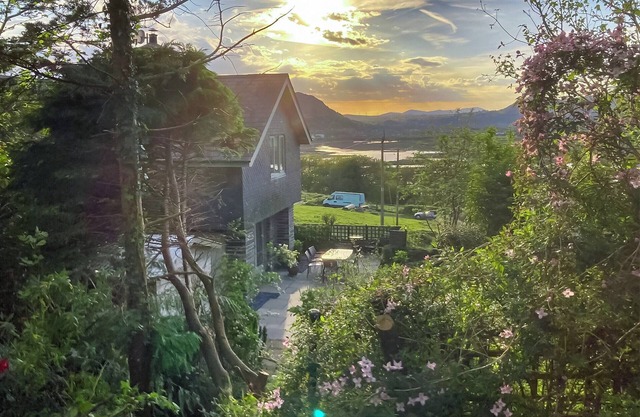 Bron Madog is perched on a hillside above the Porthmadog estuary.
