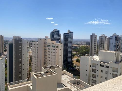Brookfield Flat 2912