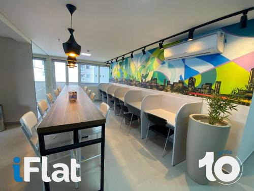 Brookfield Towers Business Flamboyant
