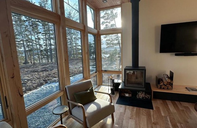 Brooklyn Shore Lodge