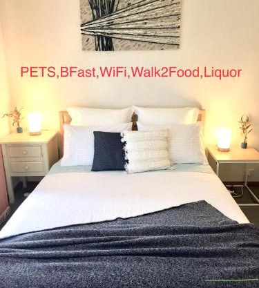 BROOKS,BFast,WiFi,Nflx,Walk2Shop,Liquor,Food