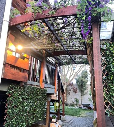 Brookside Falls Guesthouse