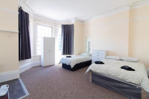 Brookvale Guest House Room 1