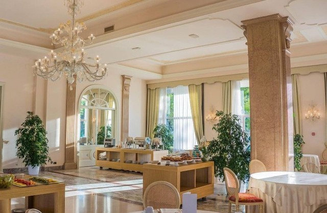Brookville Hotel & Suites