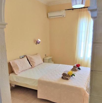 Brounos Apartments