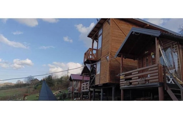 Brown Bosnian pyramid glamping