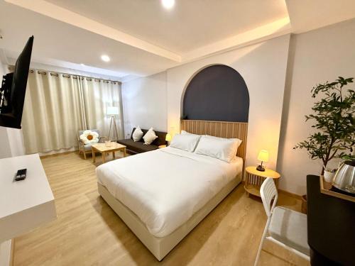 Brown House Cha am