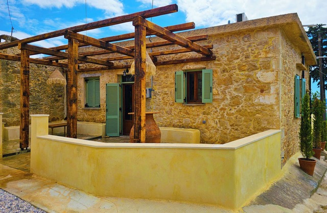 "Brown on Green" stone house with amazing view
