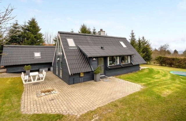 "Brunhild" - 300m to the inlet by Interhome