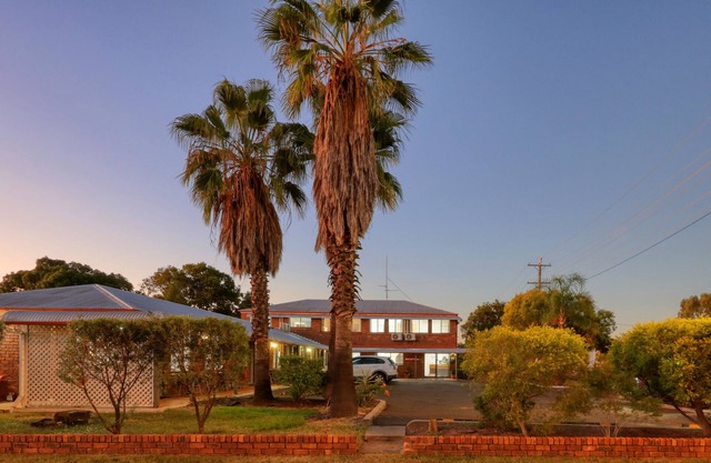 Bryants Motel Roma