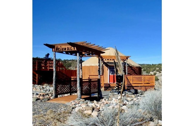 Bryce Canyon Deluxe Private Yurt