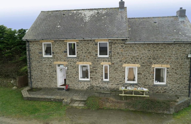 Brynonnen, New Quay - Cuatro Habitaciones Casa Rural, Capacidad 8