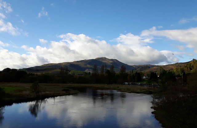 Buchanan Self Catering, Main Street, Callander. Alojamiento central para 4