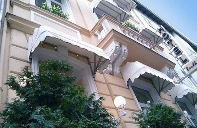 Buchholz Downtown Hotel