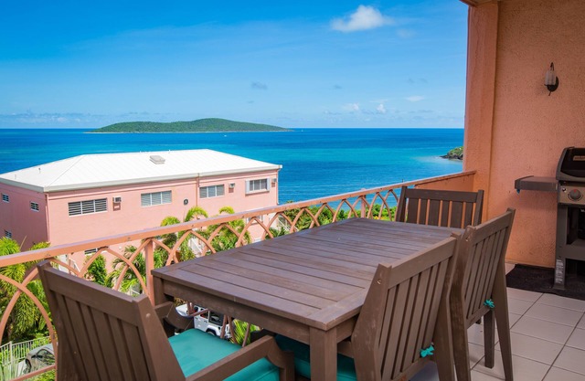 Buck Island & Ocean Views, Close to Beaches