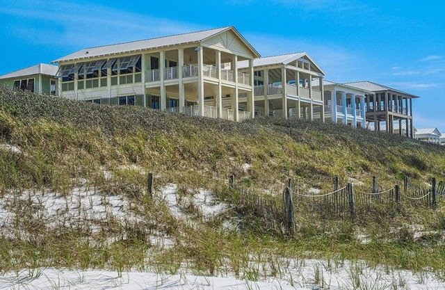 Buckeye On the Beach - 2288 E Co Hwy 30a by Dune Vacation Rentals