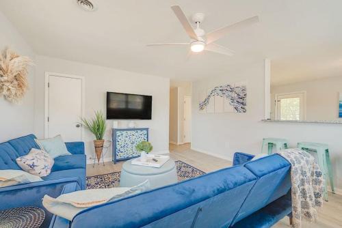Buckroe Bungalow Escape to the Beach 2mins Away