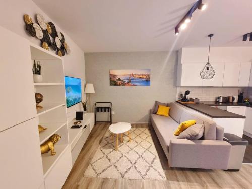 Budapest Flamingo Central Home Stay - Balcony, AC, Downtown
