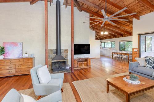 Buderim Lodge - Family Fun in Heart of Sunshine Coast With Pool & Separate Studio