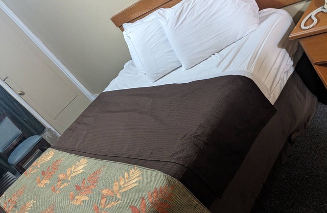 Budget Daily/Weekly rentals at Rainbow Motel located in Hendersonville, NC.
