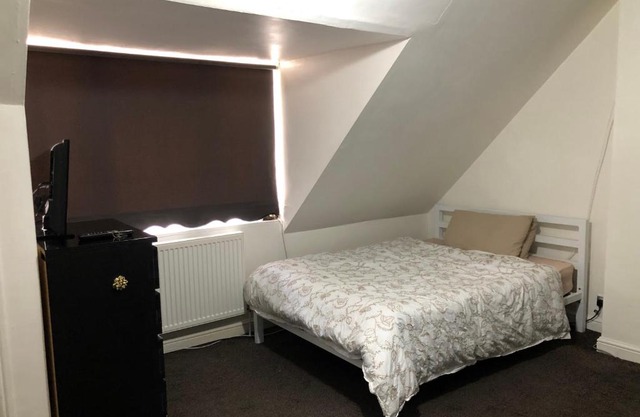 Budget Double Bedroom