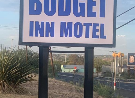 BUDGET INN