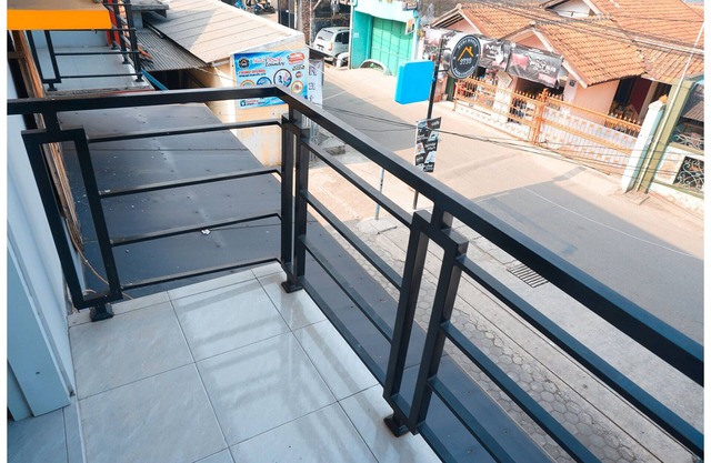 Budi House & Food Station