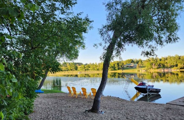 Buffalo Lake Cabin I Private Beach l Detroit Lakes l Pet Friendly
