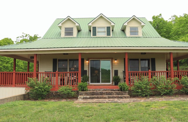 Buffalo River Getaway Steps to Scenic Bike Trails & Outdoor Adventure