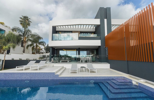 Buganvilia - Luxury villa - private pool by HD