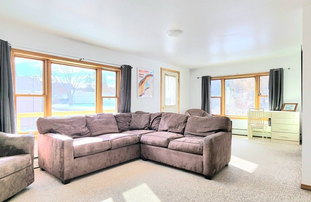 *Bumble Town Retreat: The gateway to your Keweenaw Adventure and Tranquility*