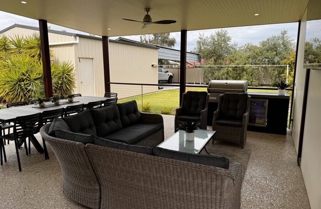 Bundalong Retreat with NEW alfresco area