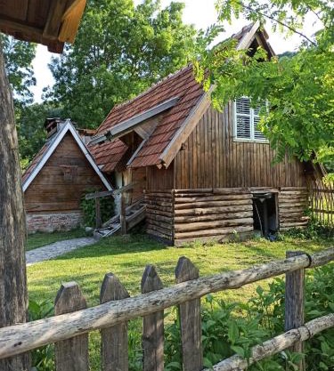 BUNGALOV COZY UNA