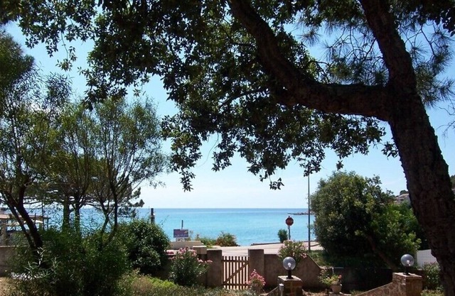 BUNGALOW A Marina T2B -2*- FRENTE AL MARE