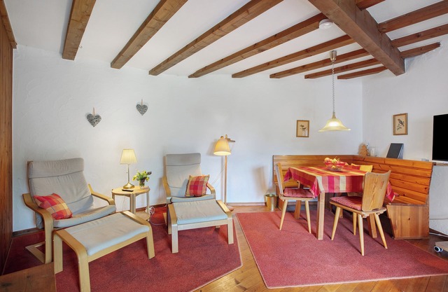 Bungalow 'Angela' con terraza privada, jardín comunitario y wifi