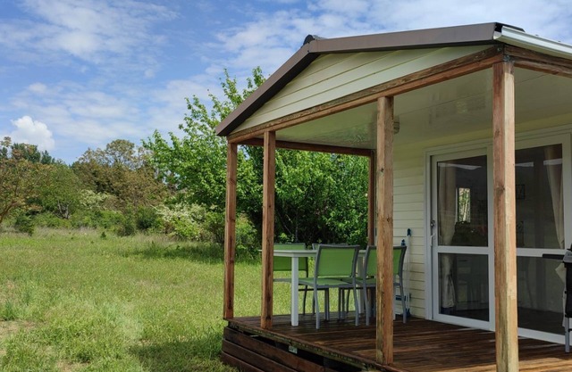 Bungalow at the foot of the Luberon - 5mn from Etang de la Bonde