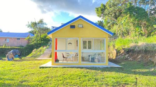 Bungalow au pied de la Soufrière