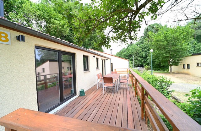 Bungalow junto al Lago Rabais, Virton
